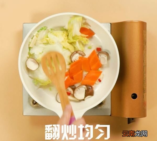 炒白菜怎么炒才好吃，怎么炒白菜好吃又簡(jiǎn)單視頻