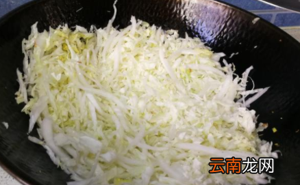 炒白菜怎么炒才好吃，怎么炒白菜好吃又簡(jiǎn)單視頻