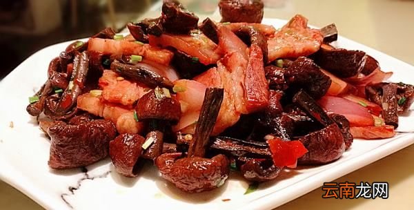 怎么炒干蘑菇，紅菇干怎么燒好吃