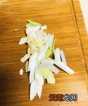 蘑菇怎么炒才好吃，如何做出好吃美味的家常炒蘑菇視頻