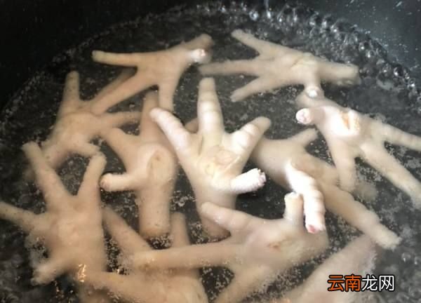 雞爪煲湯放什么材料