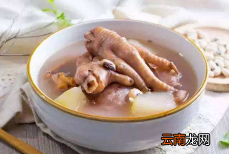 雞爪煲湯放什么材料