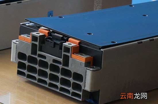 防爆頭燈充電顯示什么燈的顏色是