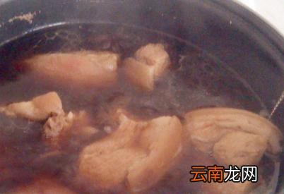 鹵肉鹵菜鹵好了需要拿出來，鹵菜鹵好了 能否放在鹵水浸泡一天