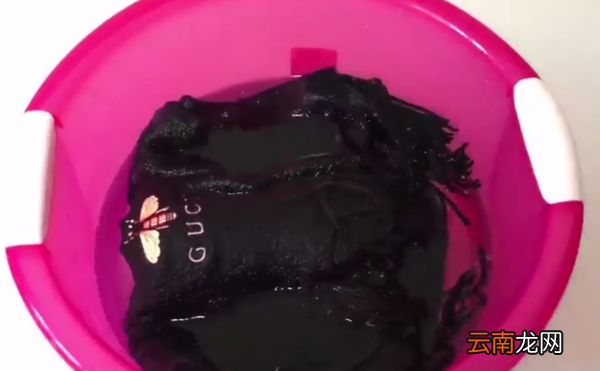 圍巾怎么清洗，自己織的圍巾怎么晾曬