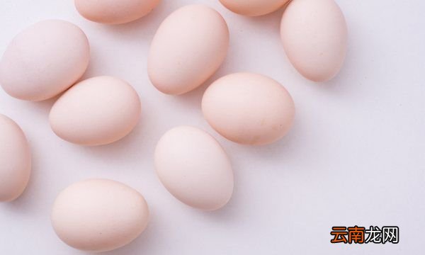 開(kāi)水沖雞蛋有什么好處和壞處，早上起來(lái)空腹喝開(kāi)水沖雞蛋好嗎