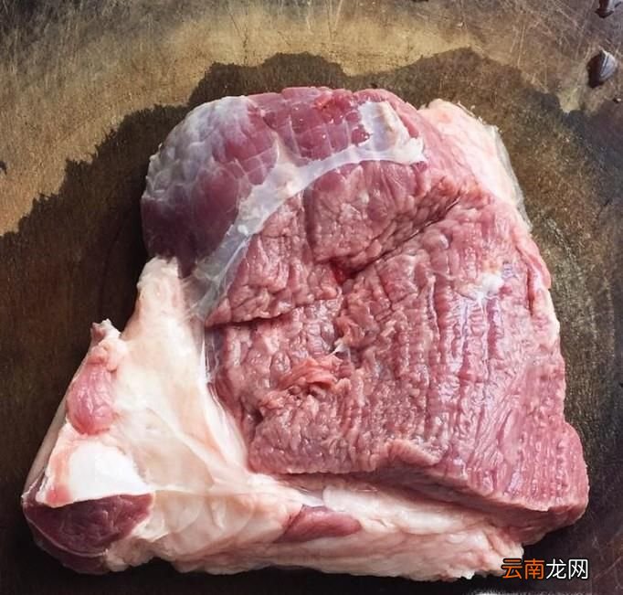 如何制作美味的胡蘿卜餡餃子