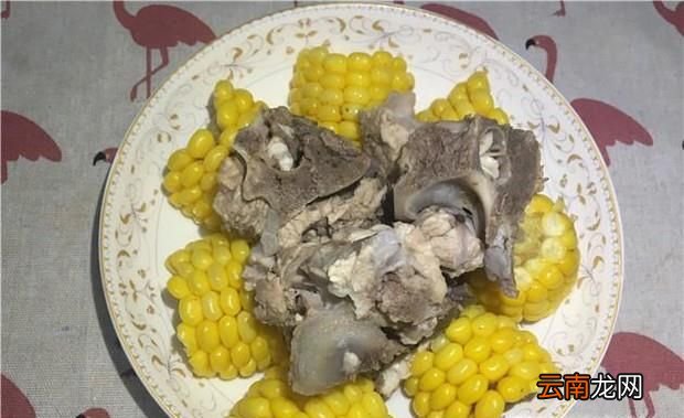 清燉玉米大骨湯的家常做法